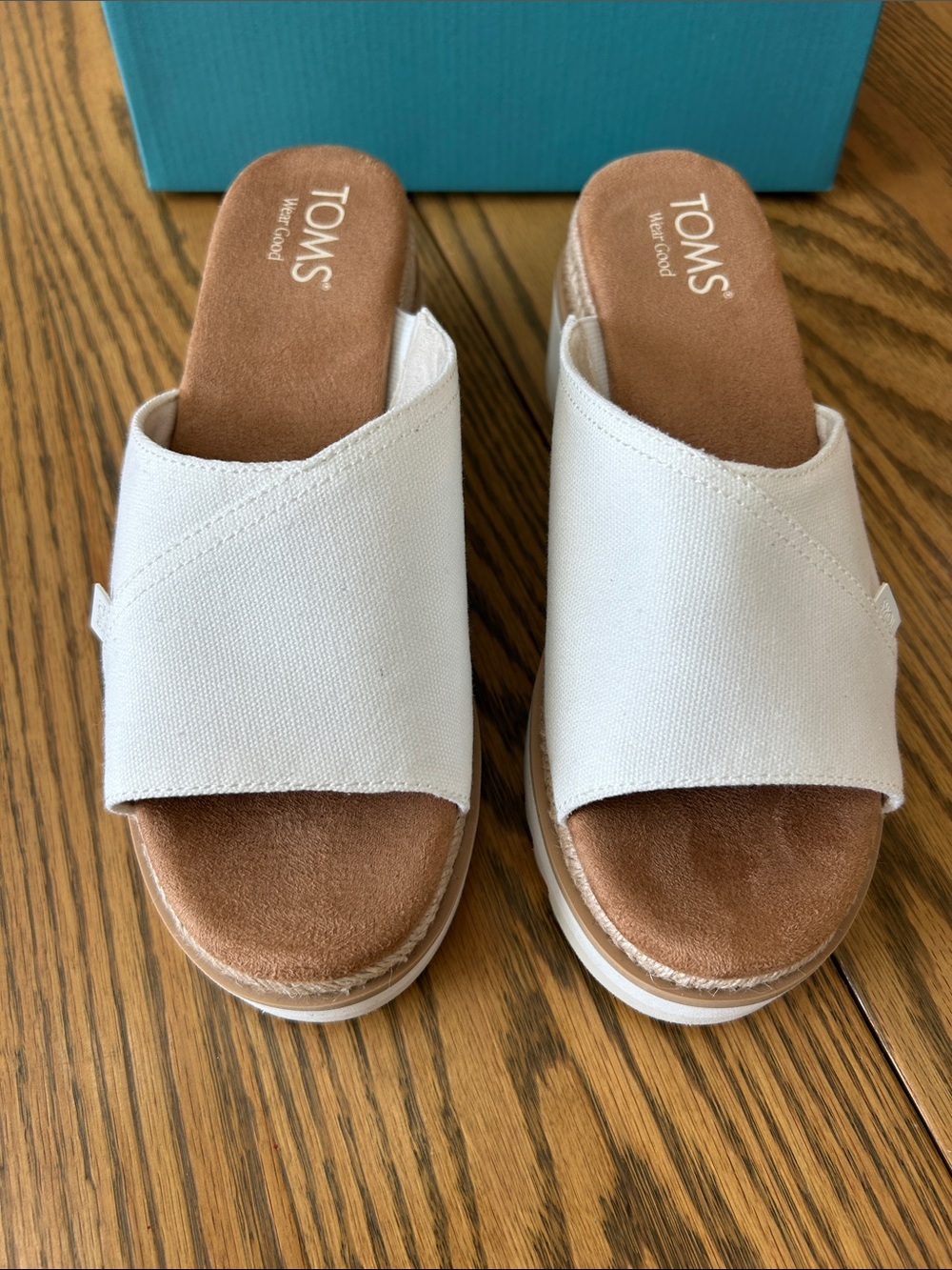 TOMS Carmen White Wedge Slip-On Sandals, size 7.5, NIB - Picture 4 of 11